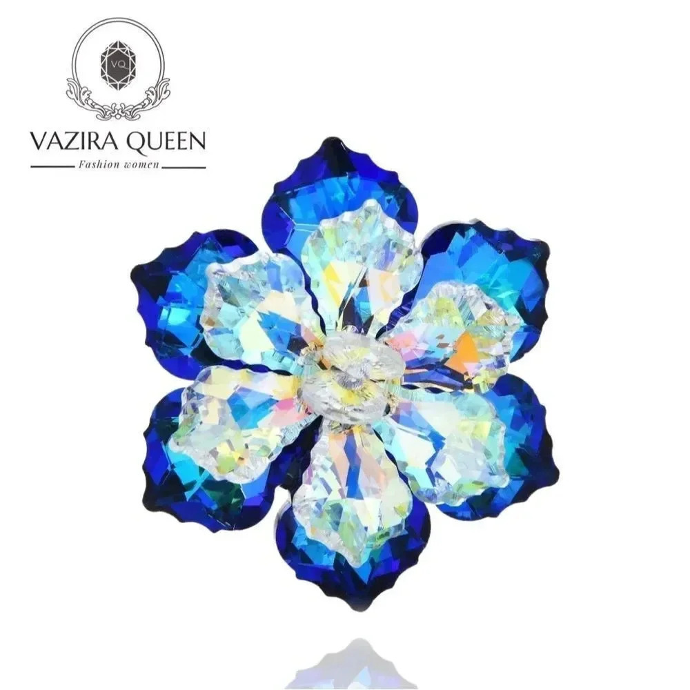 VQโFlowerย Brooch